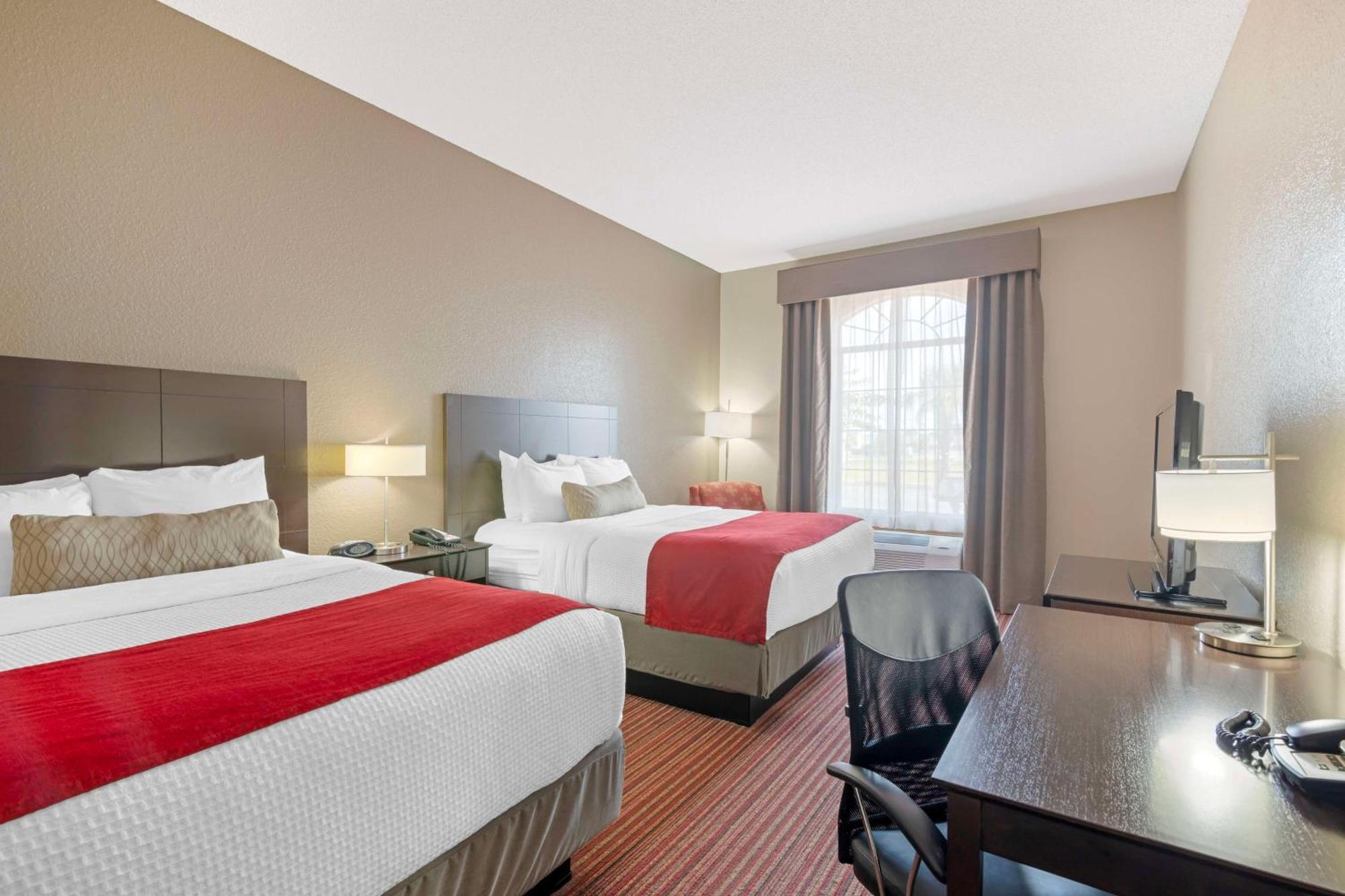Best Western Plus Bradbury Inn And Suites Вейкросс Екстер'єр фото