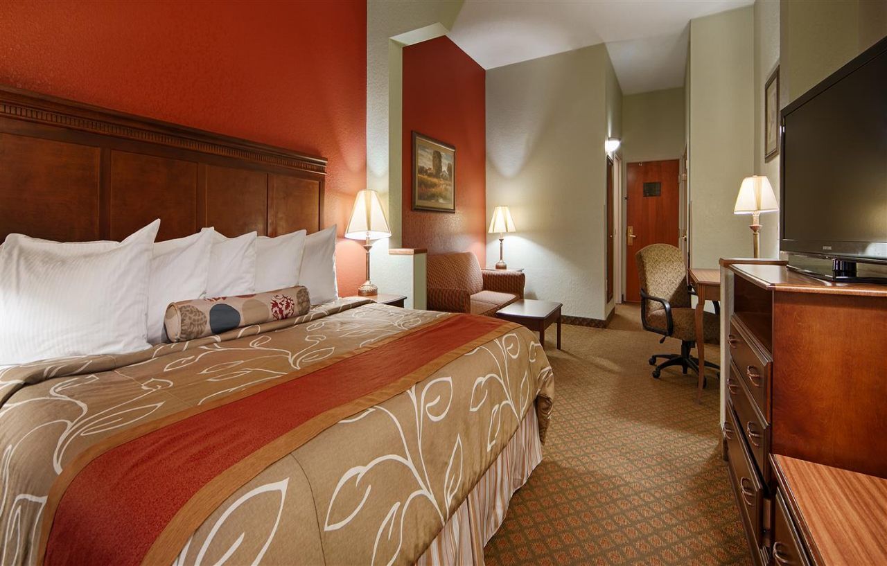 Best Western Plus Bradbury Inn And Suites Вейкросс Екстер'єр фото